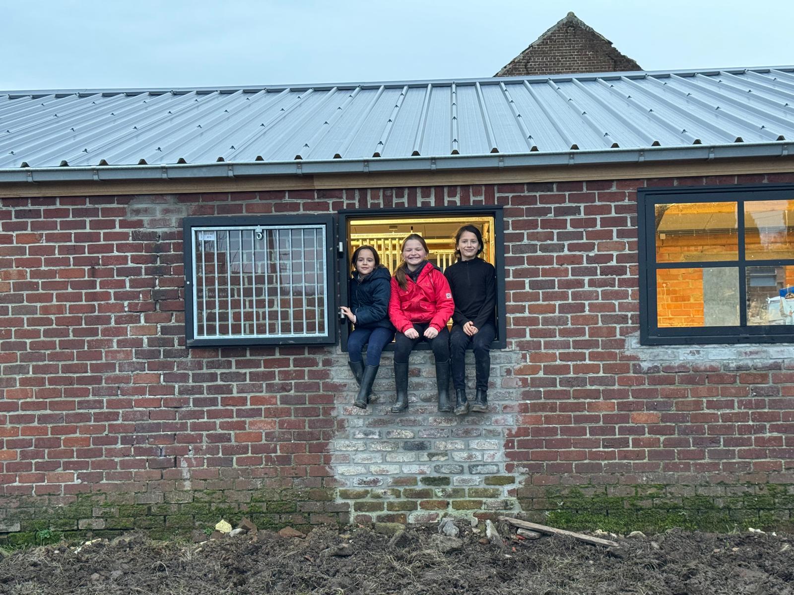 Aangepast paardrijden met ondersteuning